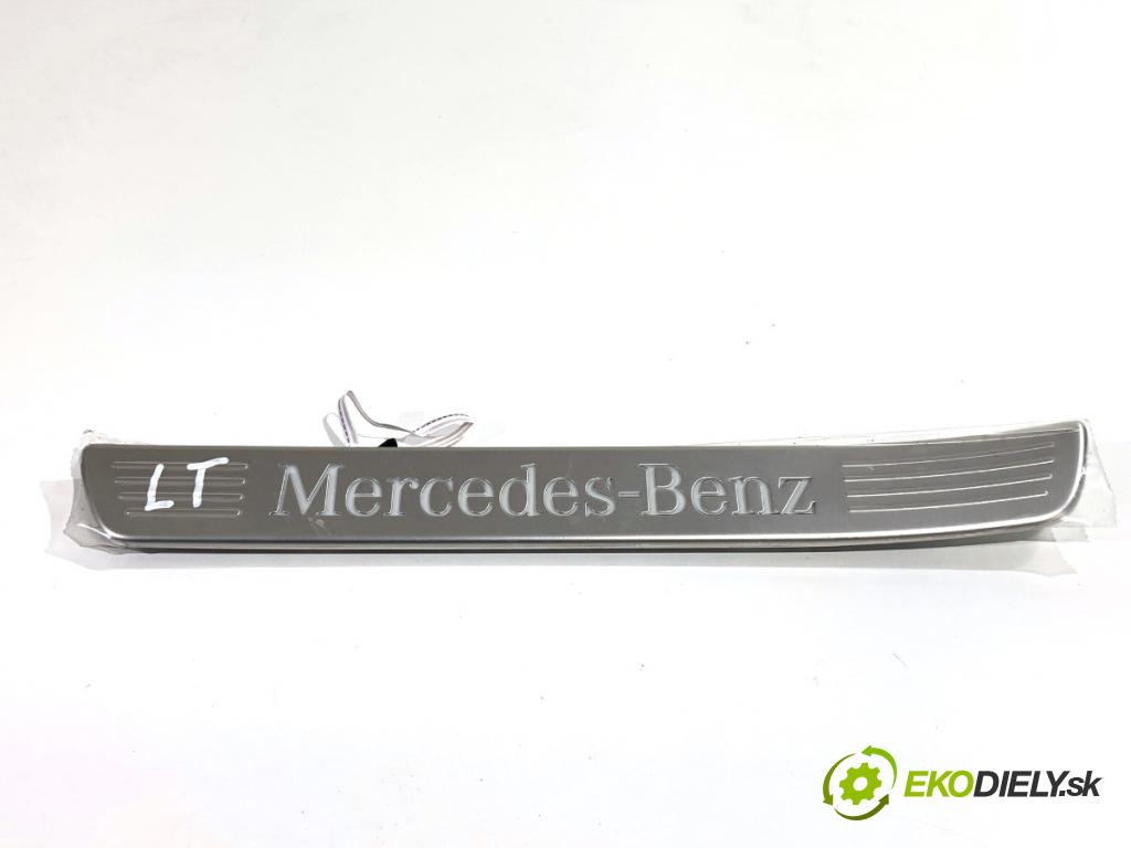 MERCEDES-BENZ GLE  2025 198 kW GLE 300 d 4-matic (167.109) 1993 Lišta prahová ozdobná LED zad ľavá strana A1676861400