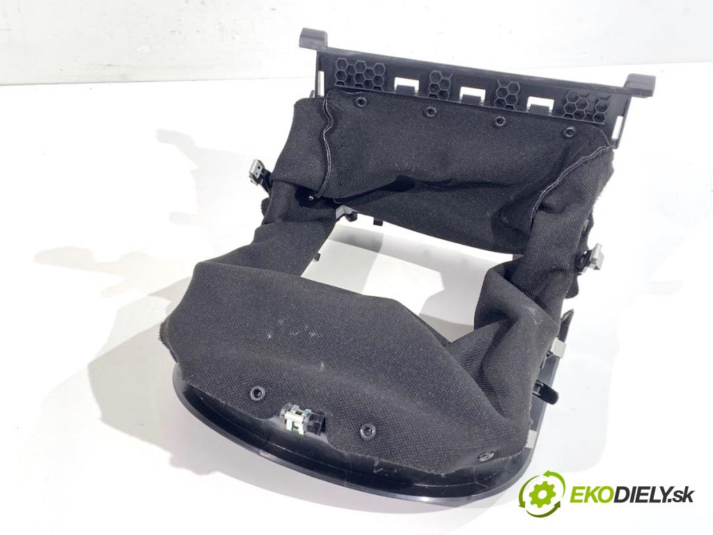 MERCEDES-BENZ GLE  2025 198 kW GLE 300 d 4-matic (167.109) 1993 obal tyče řídící A1674603900 (Kryt interiéru)