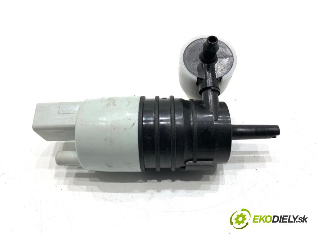 MERCEDES-BENZ GLE  2025 198 kW GLE 300 d 4-matic (167.109) 1993 pumpa ostrekovača A0998660200 (Motorček ostrekovačov)