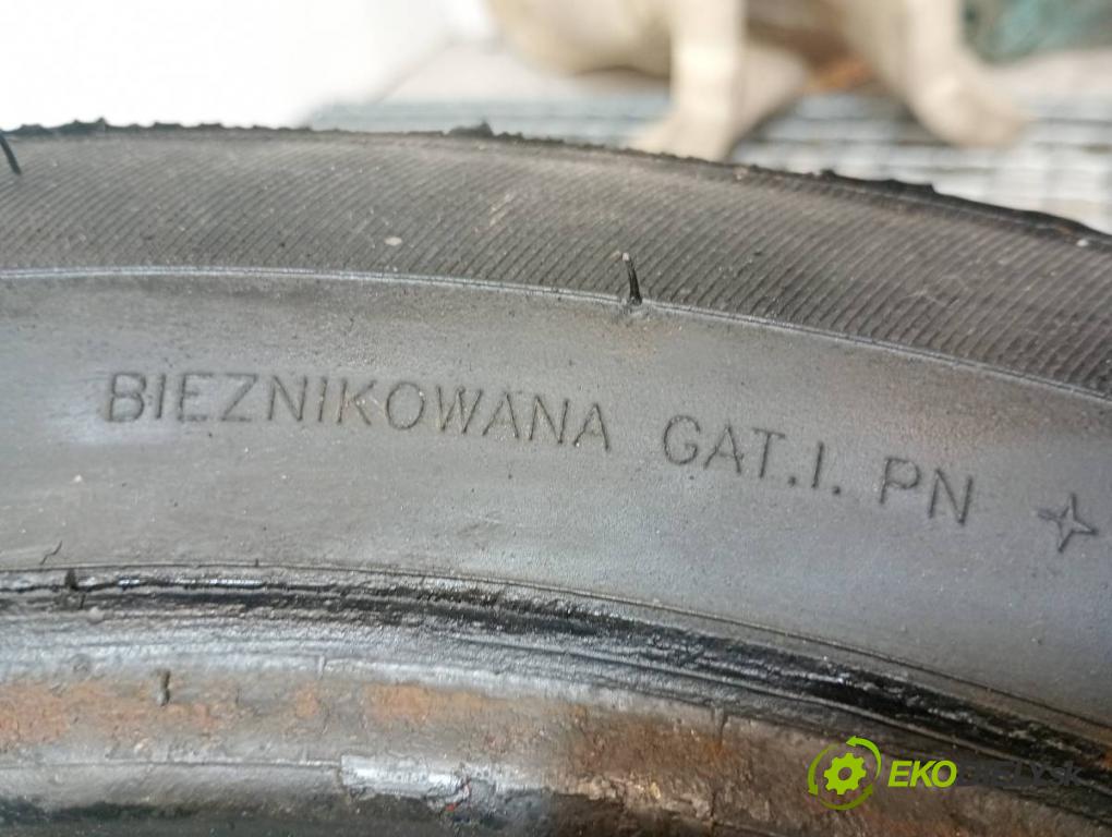 --- --- PNEUMATIKY: zima 2X 175/65 14"