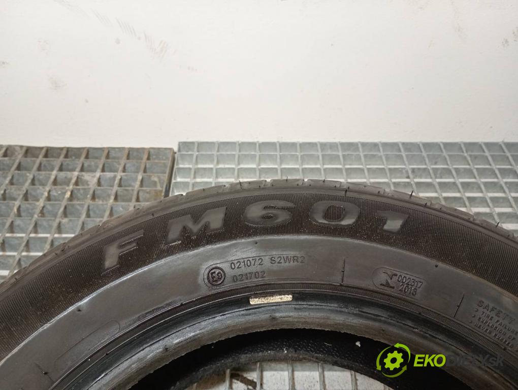 --- ---      PNEUMATIKA: 2X 195/65 15" FIREMAX: