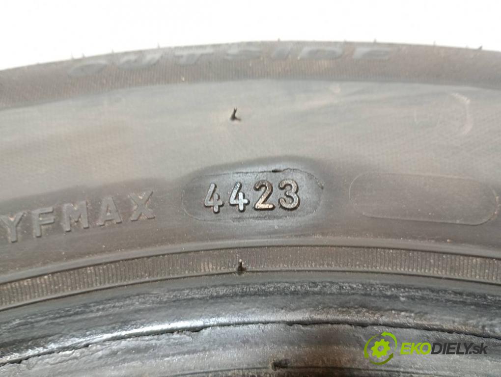 --- ---      PNEUMATIKA: 2X 195/65 15" FIREMAX: