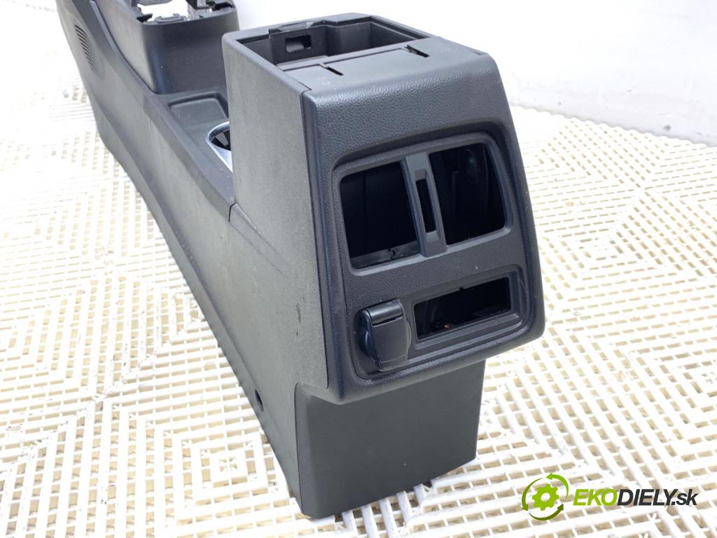 RENAULT CAPTUR II liftback 2021 67 kW 1.0 TCe 90 ECO-G (HFM6) 999 Tunel středový  (Středový tunel)