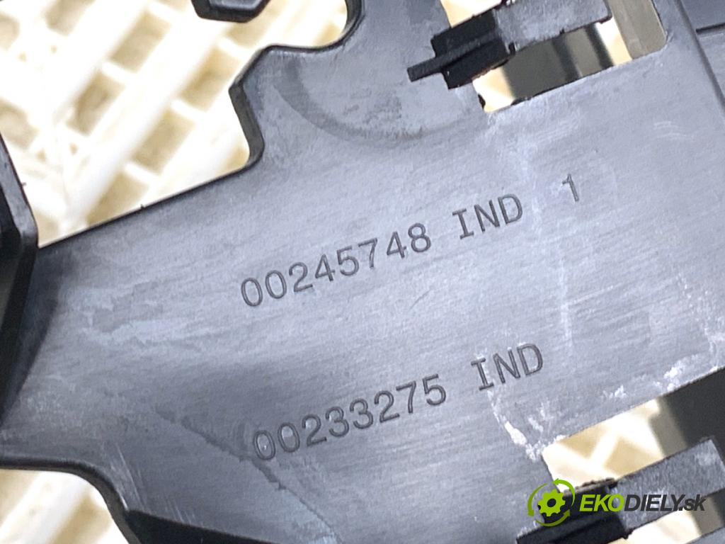 RENAULT CAPTUR II liftback 2021 67 kW 1.0 TCe 90 ECO-G (HFM6) 999 Tunel středový  (Středový tunel)