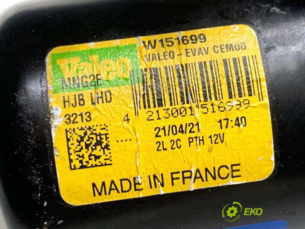 RENAULT CAPTUR II liftback 2021 67 kW 1.0 TCe 90 ECO-G (HFM6) 999 Motor stieračov predný 288003426R