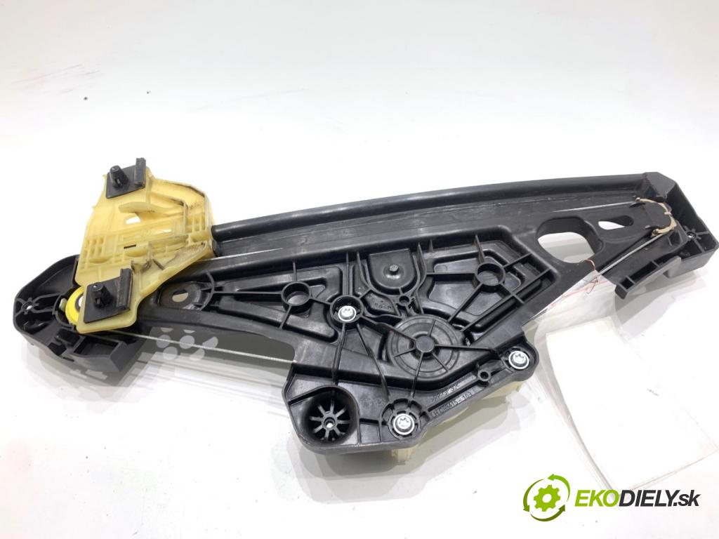 RENAULT CAPTUR II liftback 2021 67 kW 1.0 TCe 90 ECO-G (HFM6) 999 mechanismus okna levý zadní část 827216497R
