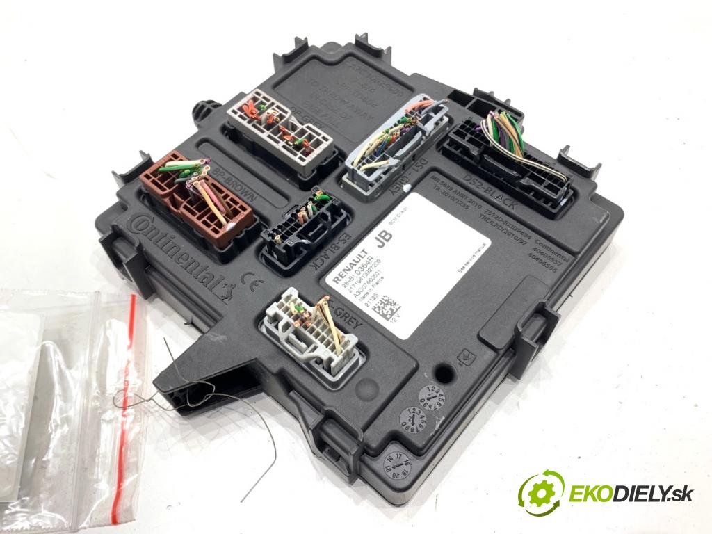 RENAULT CAPTUR II liftback 2021 67 kW 1.0 TCe 90 ECO-G (HFM6) 999 Modul BCM 284B10364R (Riadiaca jednotka ostatné)
