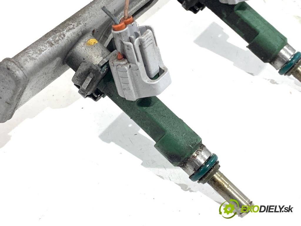 RENAULT CAPTUR II liftback 2021 67 kW 1.0 TCe 90 ECO-G (HFM6) 999 Lišta vstrekovacia 175204021R (Vstrekovacia lišta)