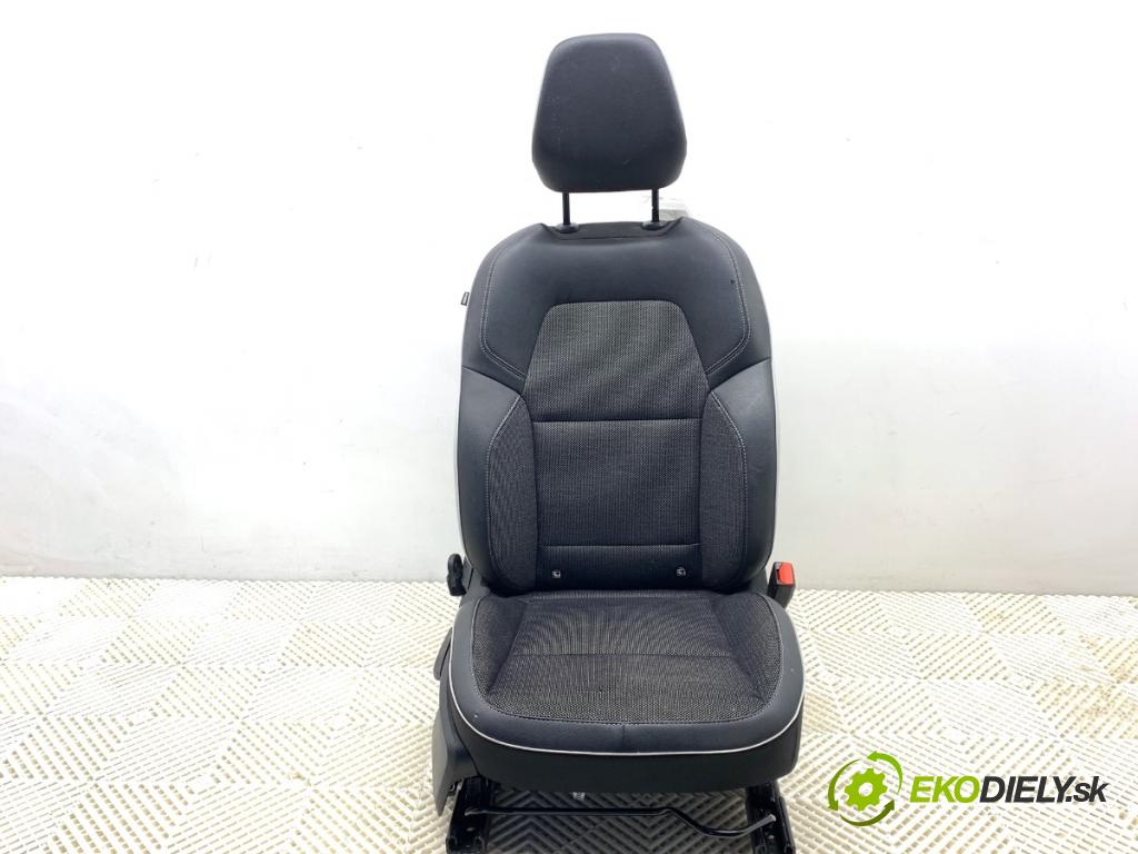 RENAULT CAPTUR II liftback 2021 67 kW 1.0 TCe 90 ECO-G (HFM6) 999 Sedadlo pravy predný 