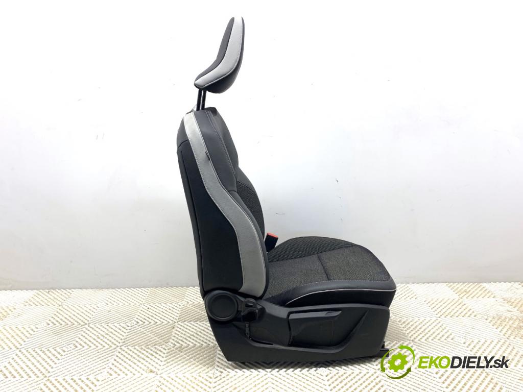 RENAULT CAPTUR II liftback 2021 67 kW 1.0 TCe 90 ECO-G (HFM6) 999 Sedadlo pravy predný