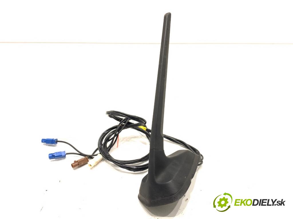 RENAULT CAPTUR II liftback 2021 67 kW 1.0 TCe 90 ECO-G (HFM6) 999 ANTENA 282169737R