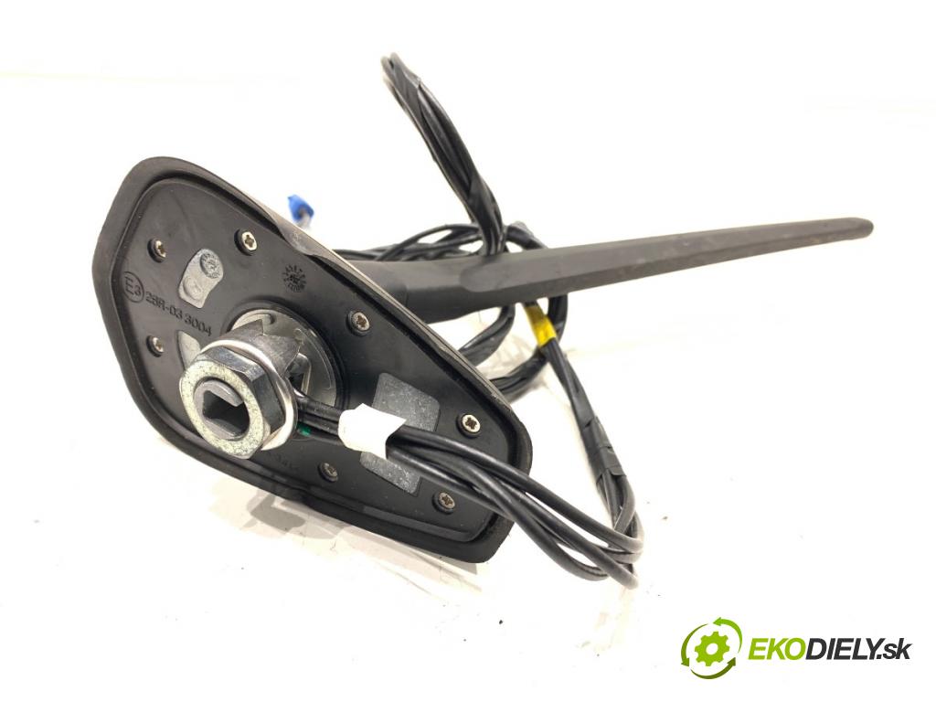 RENAULT CAPTUR II liftback 2021 67 kW 1.0 TCe 90 ECO-G (HFM6) 999 ANTENA 282169737R