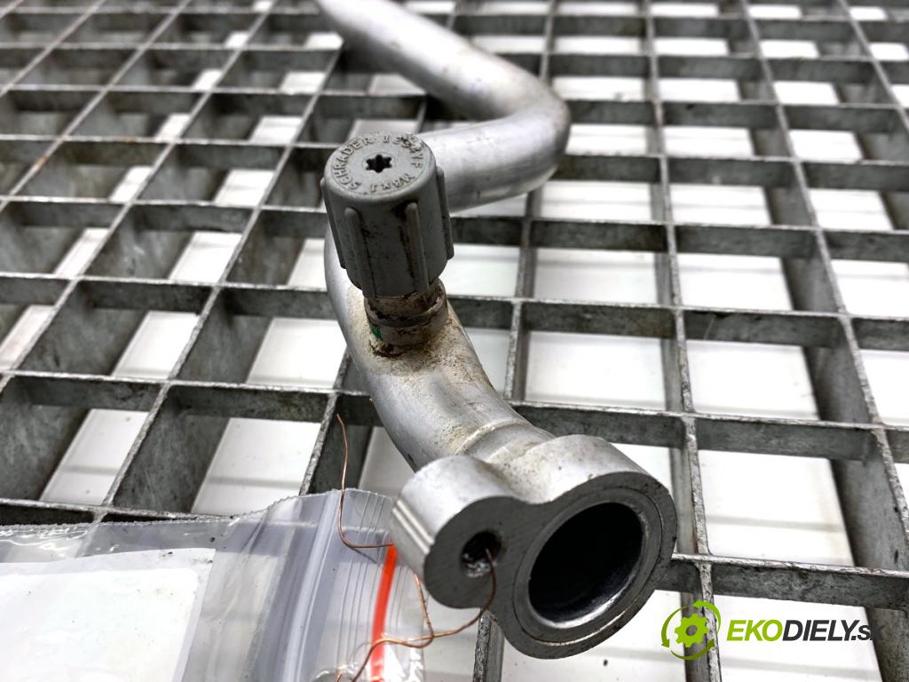 RENAULT CAPTUR II liftback 2021 67 kW 1.0 TCe 90 ECO-G (HFM6) 999 rúrka klimatizace 924804708R (Trubka klimatizace)