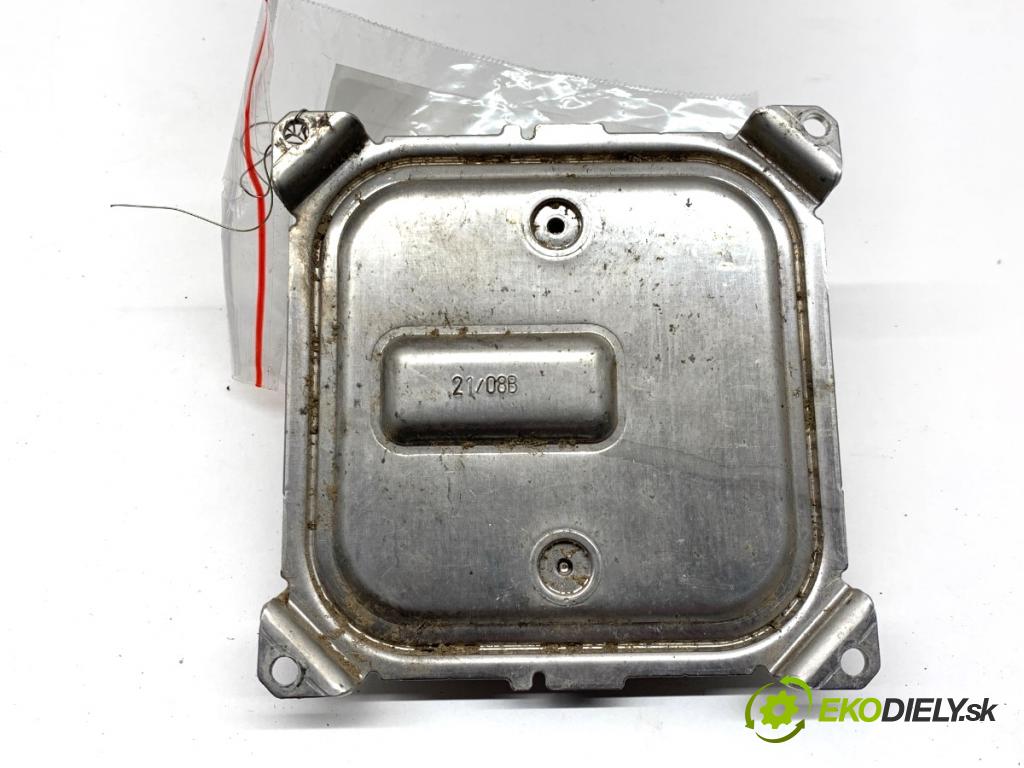 RENAULT CAPTUR II liftback 2021 67 kW 1.0 TCe 90 ECO-G (HFM6) 999 Menič XENON 260556623R (Riadiaca jednotka xenónu)