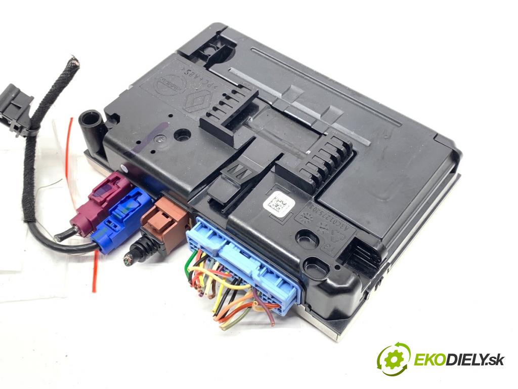 RENAULT CAPTUR II liftback 2021 67 kW 1.0 TCe 90 ECO-G (HFM6) 999 Modul BLUETOOTH 2591A5686R (Riadiaca jednotka ostatné)