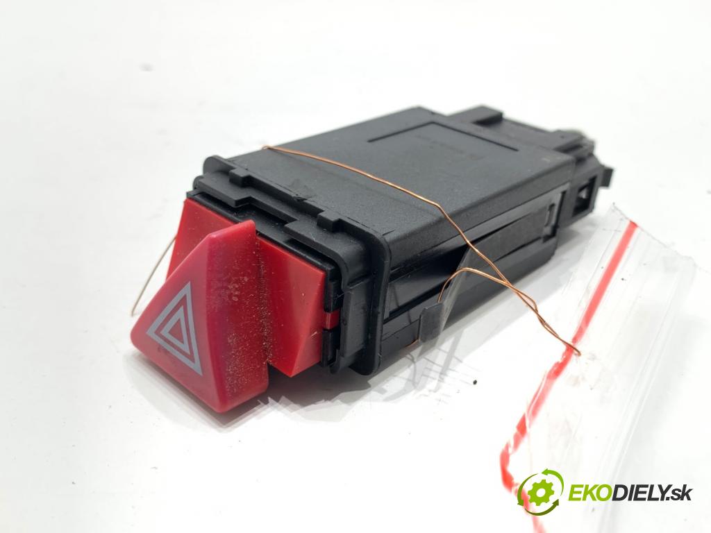 AUDI A6 C5 Kombi 2000 184 kW 2.7 T quattro 2671 Spínač svetiel výstražných (núdzových)  (Prepínacie páčky pod volantom)