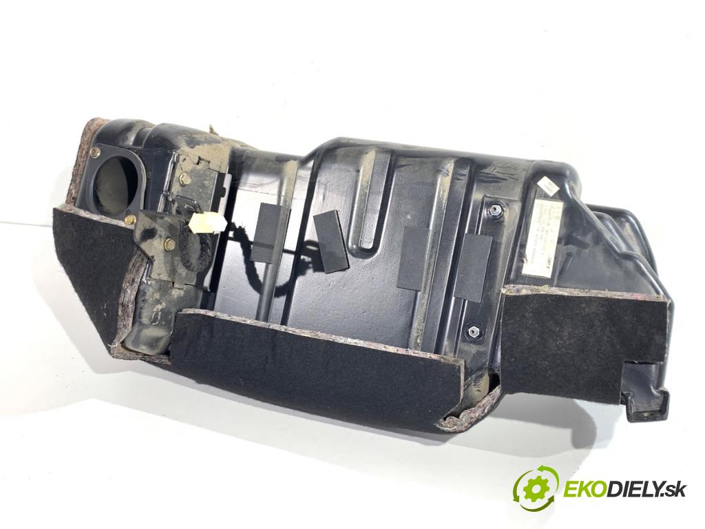 AUDI A6 C5 Kombi 2000 184 kW 2.7 T quattro 2671 subwoofer 4B9035382A (Audio zariadenie)