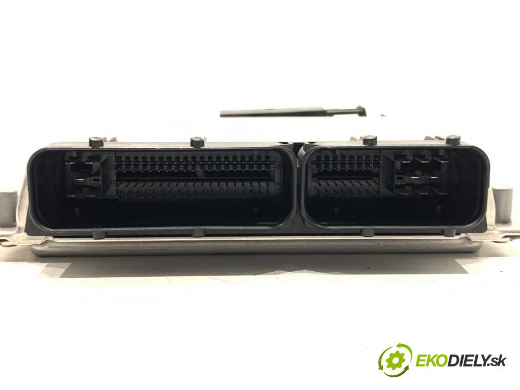 AUDI A6 C5 Kombi 2000 184 kW 2.7 T quattro 2671 riadiaca jednotka Motor 4Z7907551C (Riadiaca jednotka)