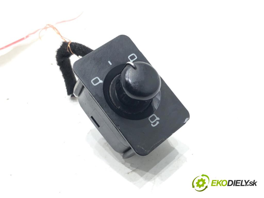 AUDI A6 C5 Kombi 2000 184 kW 2.7 T quattro 2671 Prepínač nastavenia spätných zrkadiel 4B1959551A (Prepínacie páčky pod volantom)