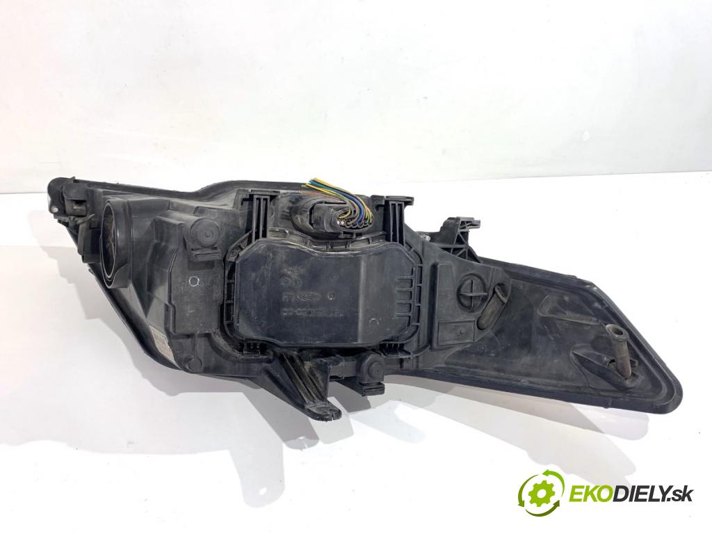FORD MONDEO MK4 Kombi 2011 107 kW 2.0 1999 Svetlomet ľavy predný