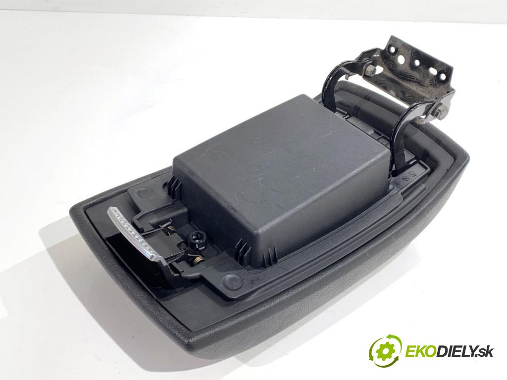 FORD MONDEO MK4 Kombi 2011 107 kW 2.0 1999 loketní opěrka  (Loketní opěrka)