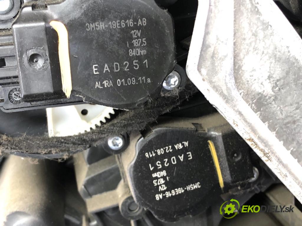 FORD MONDEO MK4 Kombi 2011 107 kW 2.0 1999 Výhrevné teleso, radiátor kúrenia komplet KOMBAJN 7G91-19B555-CL (Radiátor kúrenia)