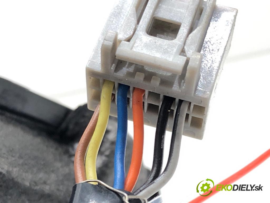 FORD MONDEO MK4 Kombi 2011 107 kW 2.0 1999 Spätné zrkadlo ľavy