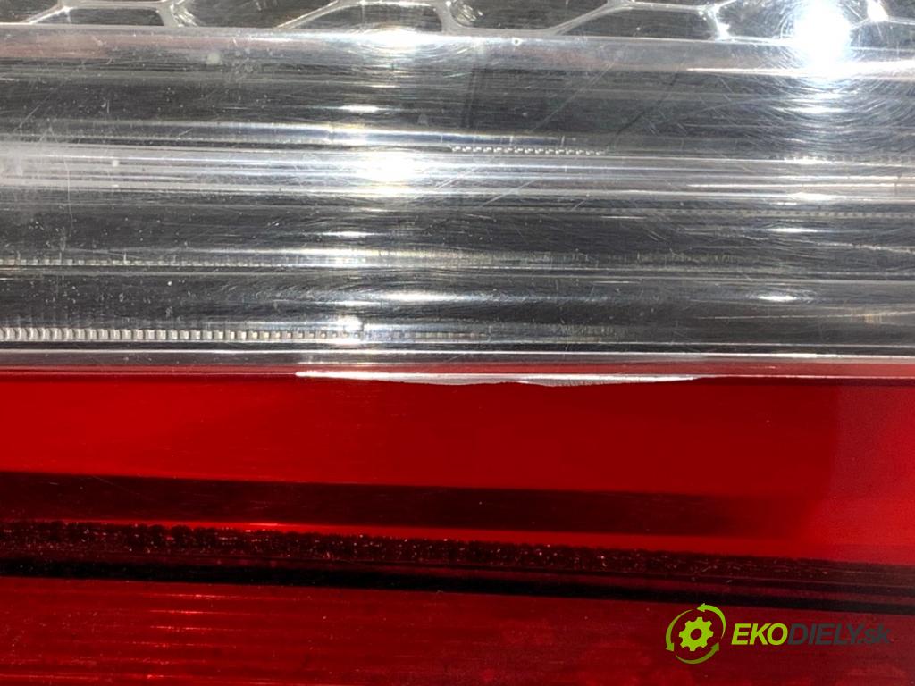 FORD MONDEO MK4 Kombi 2011 107 kW 2.0 1999 světlo zadní část levá strana vnitřní BS71-13A603-BD (Klika dveří ostatní)