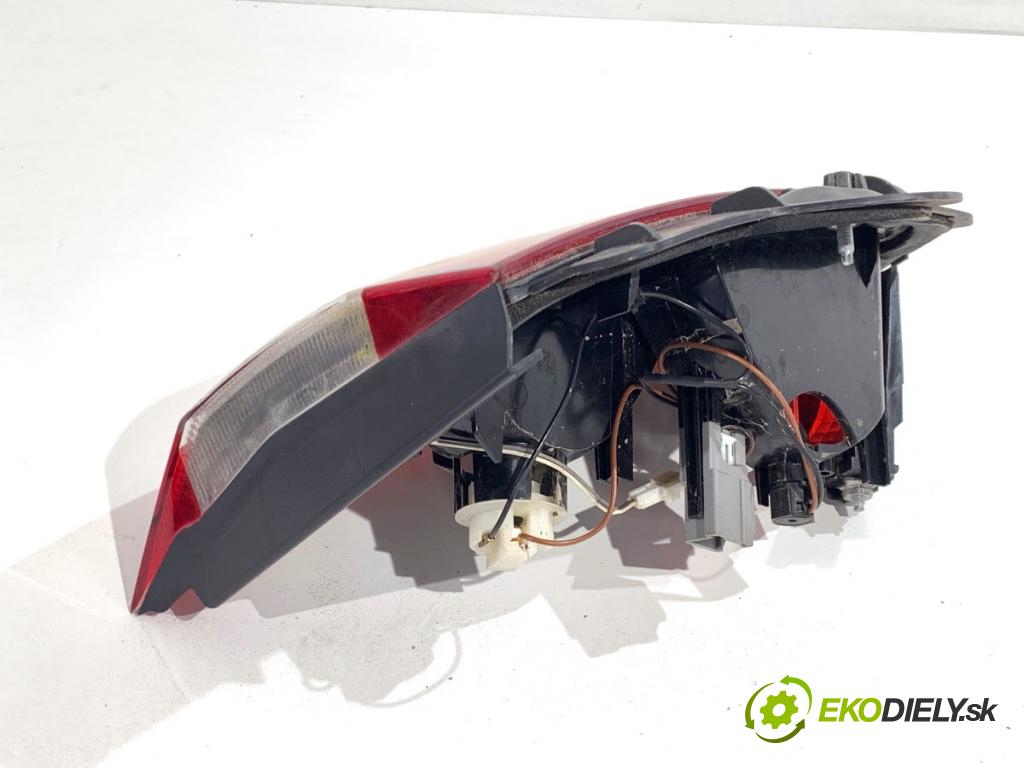 FORD MONDEO MK4 Kombi 2011 107 kW 2.0 1999 světlo zadní část levá strana vnitřní BS71-13A603-BD (Klika dveří ostatní)