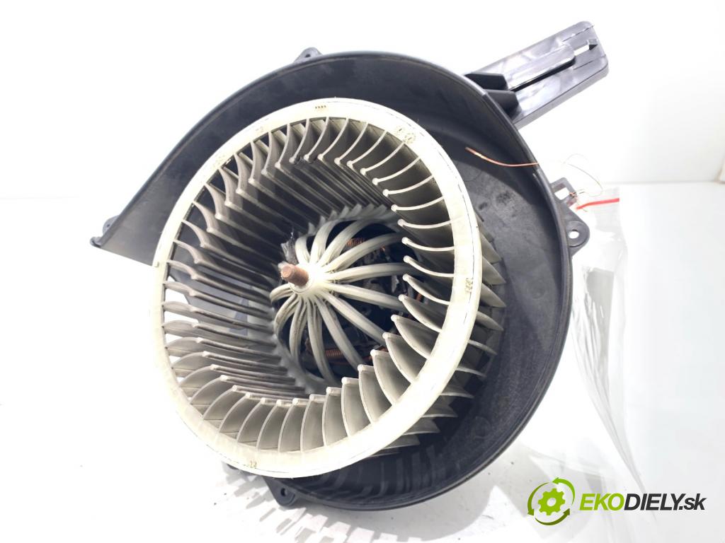 SEAT IBIZA IV liftback 2008 63 kW 1.4 1390 ventilátor kúrenia 6Q1819015H