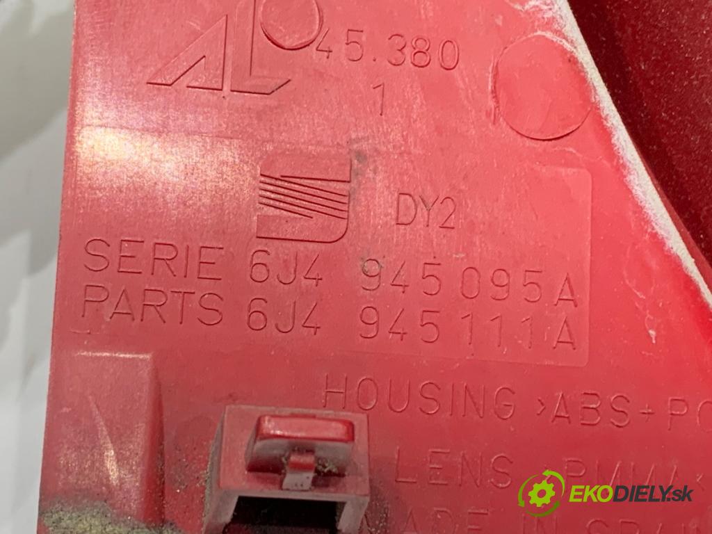 SEAT IBIZA IV liftback 2008 63 kW 1.4 1390 světlo levý zadní část 6J4945095A