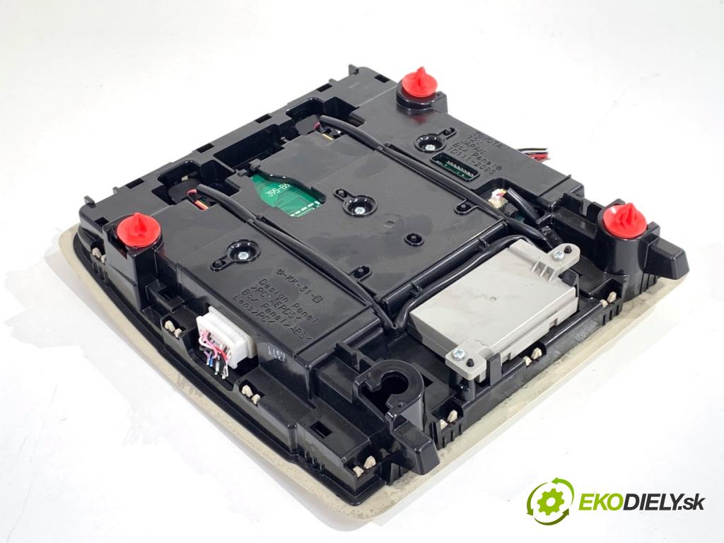 LEXUS NX SUV 2018 114 kW 300h AWD (AYZ15_) 2494 Svetlo stropné 1D111-208G