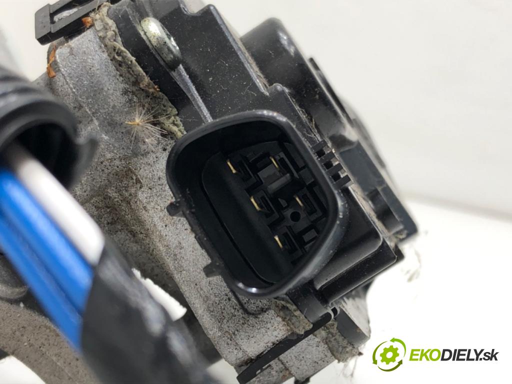 LEXUS NX SUV 2018 114 kW 300h AWD (AYZ15_) 2494 Mechanizmus stieračov predný 85110-78010 (Motorček stieračov predný)