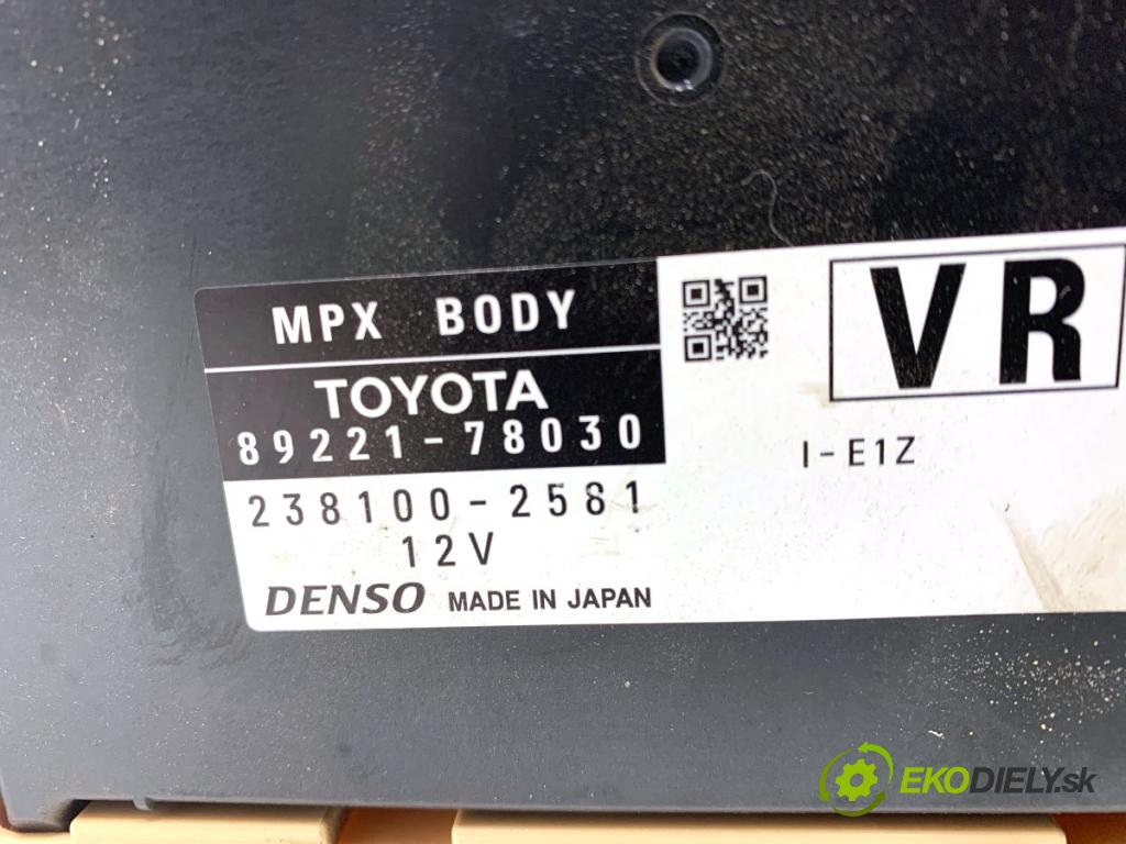 LEXUS NX SUV 2018 114 kW 300h AWD (AYZ15_) 2494 modul BSI 89221-78030 (Pojistková skříňka)