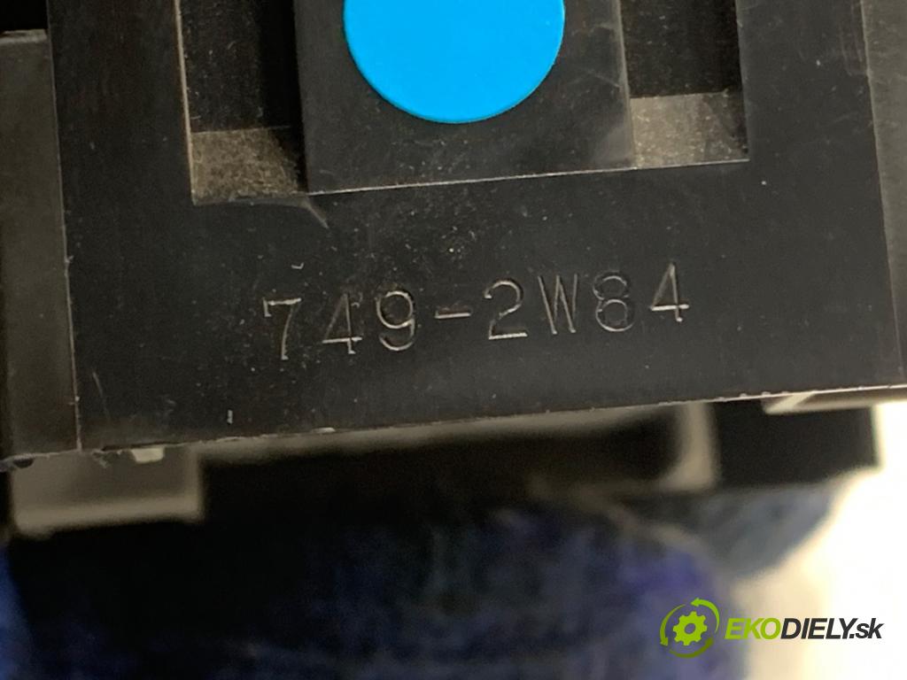 LEXUS NX SUV 2018 114 kW 300h AWD (AYZ15_) 2494 Prepínač nastavenia spätných zrkadiel 183746 (Prepínacie páčky pod volantom)