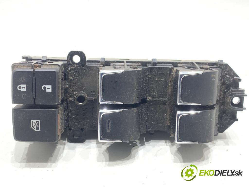 LEXUS NX SUV 2018 114 kW 300h AWD (AYZ15_) 2494 Prepínač okien 84040-78030 (Prepínacie páčky pod volantom)