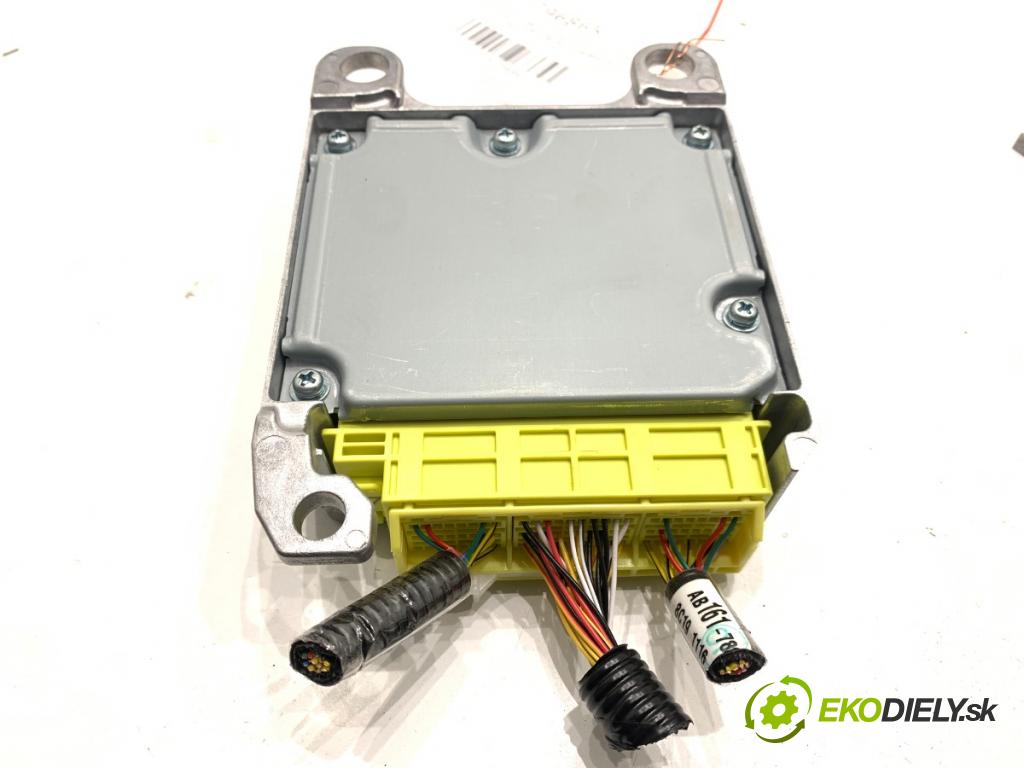 LEXUS NX SUV 2018 114 kW 300h AWD (AYZ15_) 2494 senzor airbag 89170-78040 (Snímač)