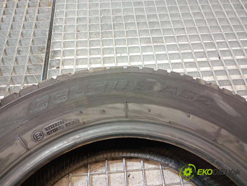 --- --- PNEUMATIKY: zima 4X 195/65 15" TOYO