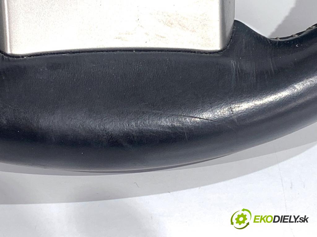 LEXUS NX SUV 2018 114 kW 300h AWD (AYZ15_) 2494 Volant  (Volant)