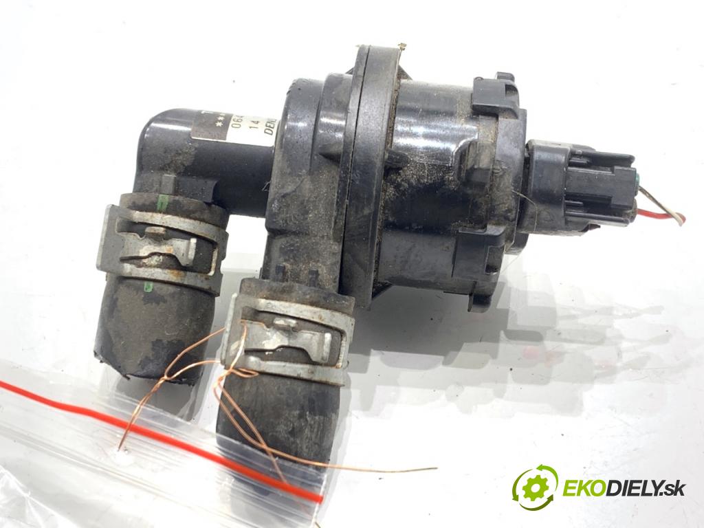 LEXUS NX SUV 2018 114 kW 300h AWD (AYZ15_) 2494 DALŠÍ: Pumpa vody 064100-1301 (Vodná pumpa)