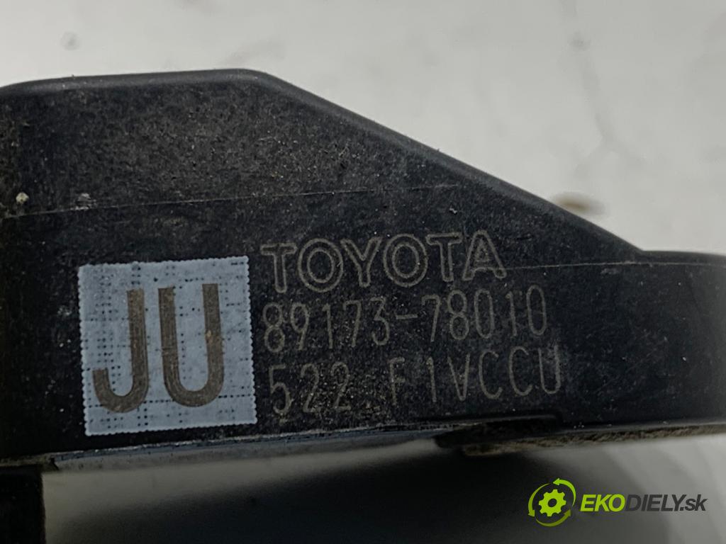 LEXUS NX SUV 2018 114 kW 300h AWD (AYZ15_) 2494 Snímač nárazu 89173-78010 (Snímač nárazu)