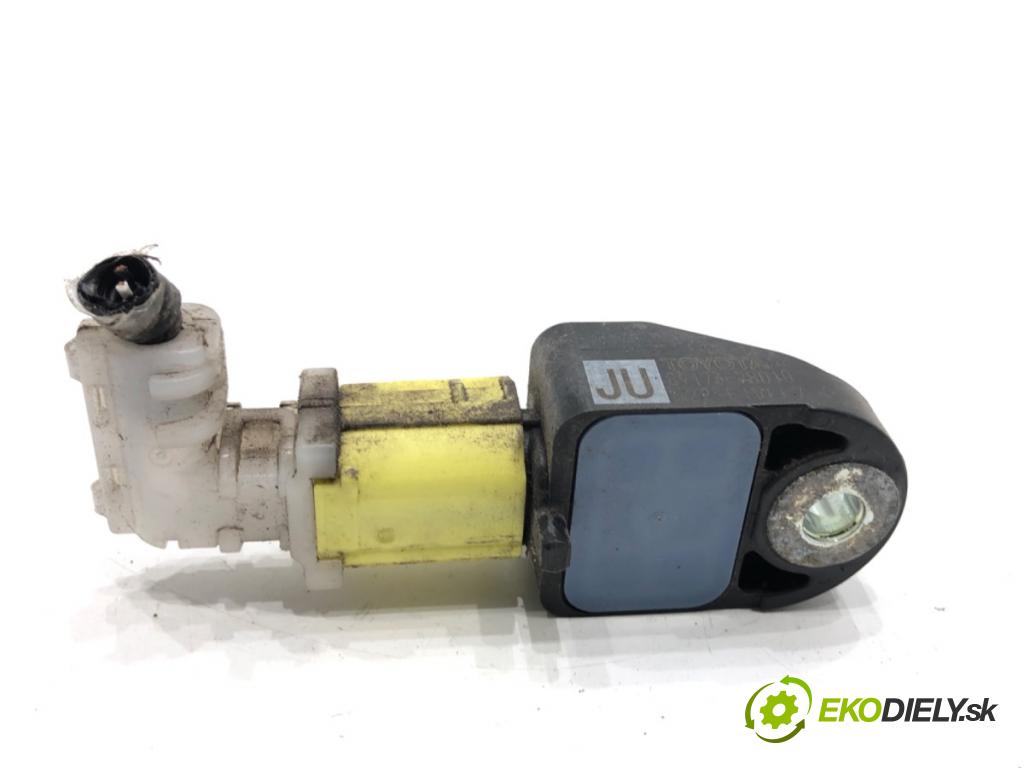 LEXUS NX SUV 2018 114 kW 300h AWD (AYZ15_) 2494 Snímač nárazu 89173-78010 (Snímač nárazu)