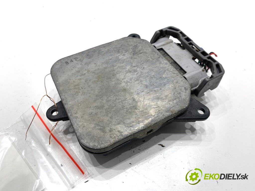 LEXUS NX SUV 2018 114 kW 300h AWD (AYZ15_) 2494 Menič XENON  (Riadiaca jednotka xenónu)