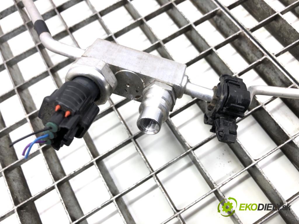 LEXUS NX SUV 2018 114 kW 300h AWD (AYZ15_) 2494 rúrka klimatizácie 499000-7880 (Rúrka klimatizácie)