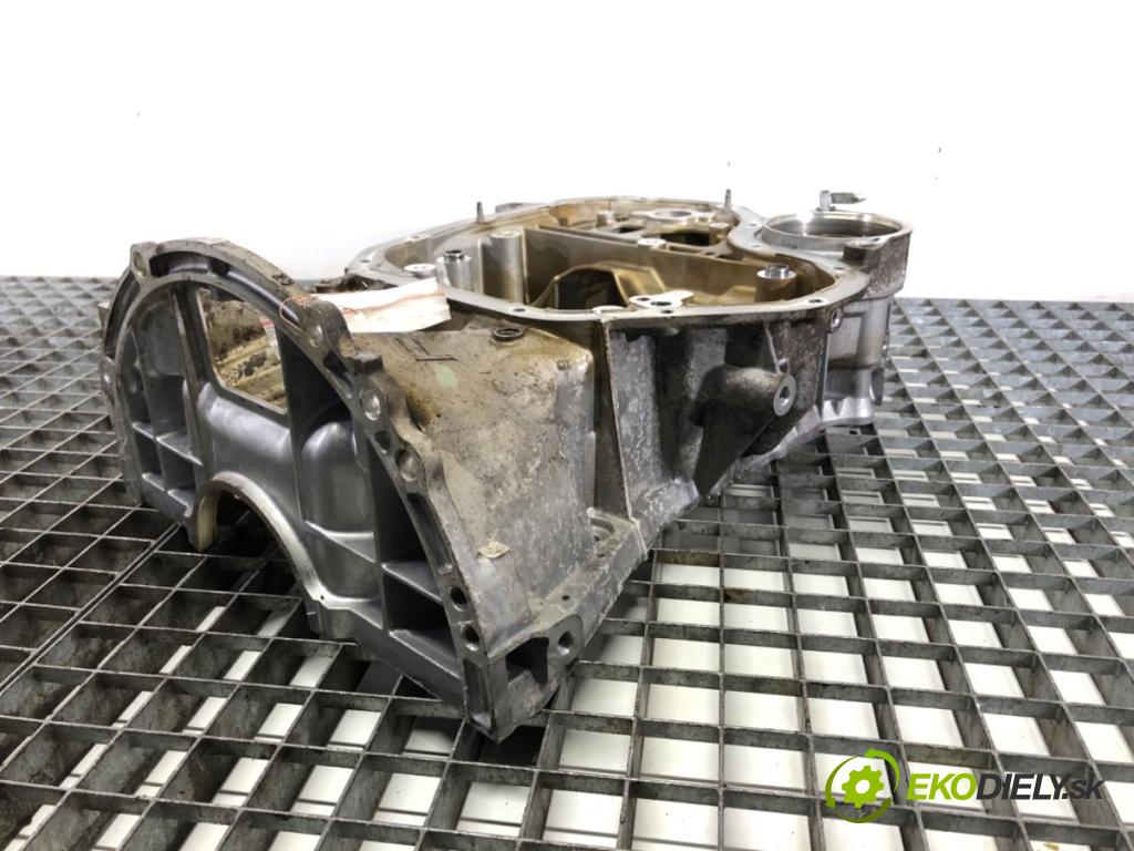 LEXUS NX SUV 2018 114 kW 300h AWD (AYZ15_) 2494 MISKA: olejová horná 2AR (Olejová vaňa)