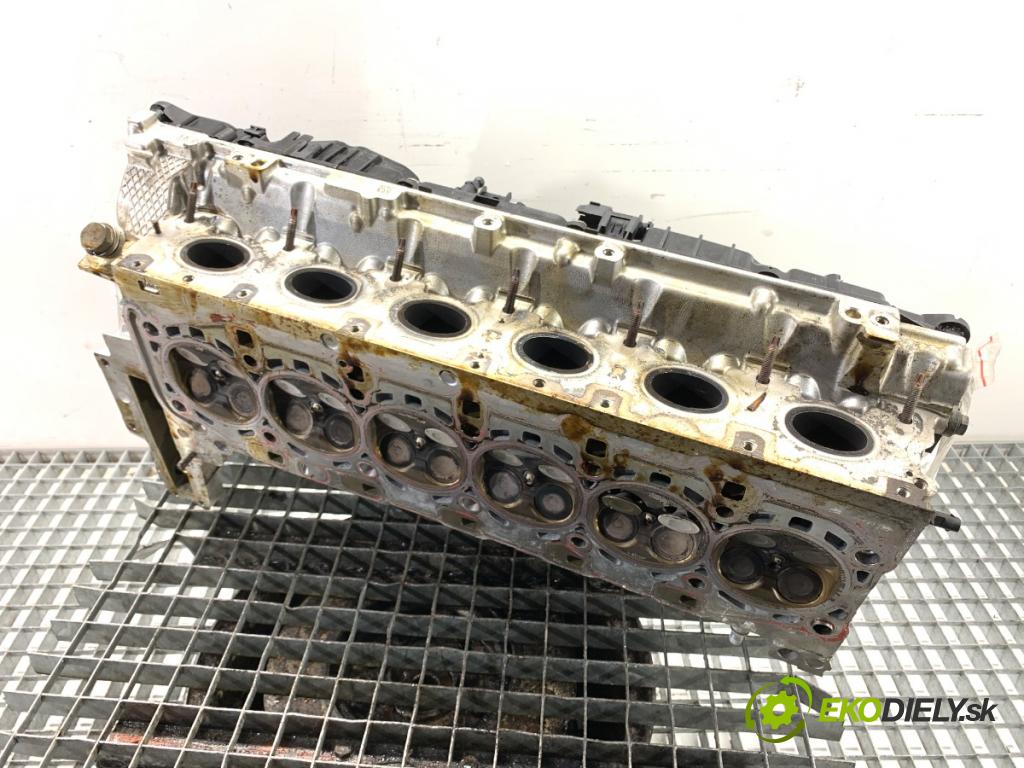 BMW F30 sedan 2017 240 kW 340 i xDrive 2998 Hlava valcov B58B30A (Hlava valcov)