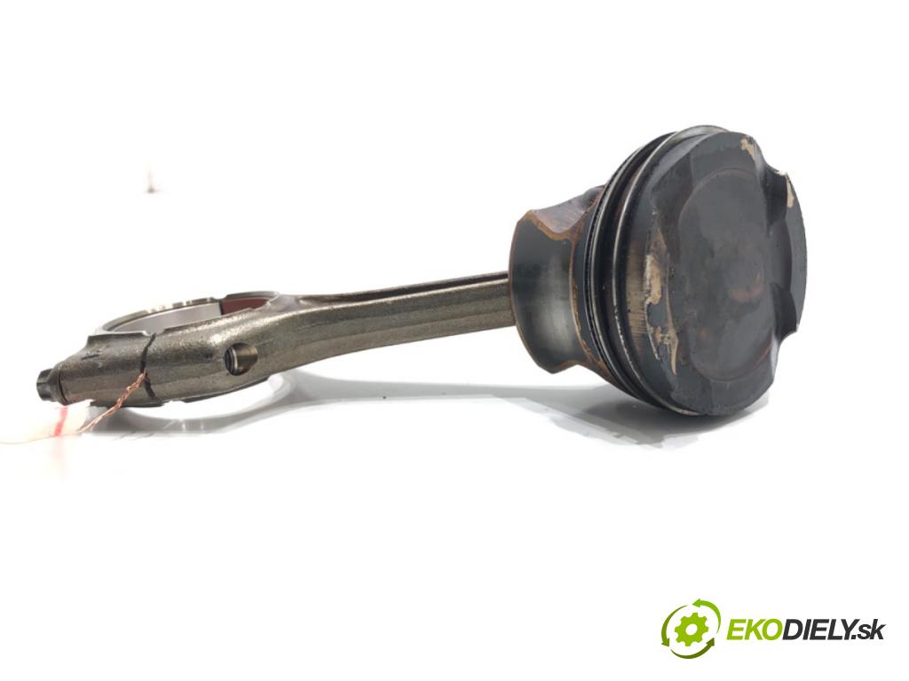 BMW F30 sedan 2017 240 kW 340 i xDrive 2998 PIEST: ojnica 7620971 (Piest)