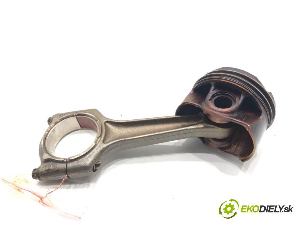 BMW F30 sedan 2017 240 kW 340 i xDrive 2998 PIEST: ojnica 7620971 (Piest)