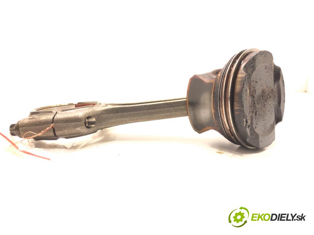 BMW F30 sedan 2017 240 kW 340 i xDrive 2998 PIEST: ojnica 7620971 (Piest)