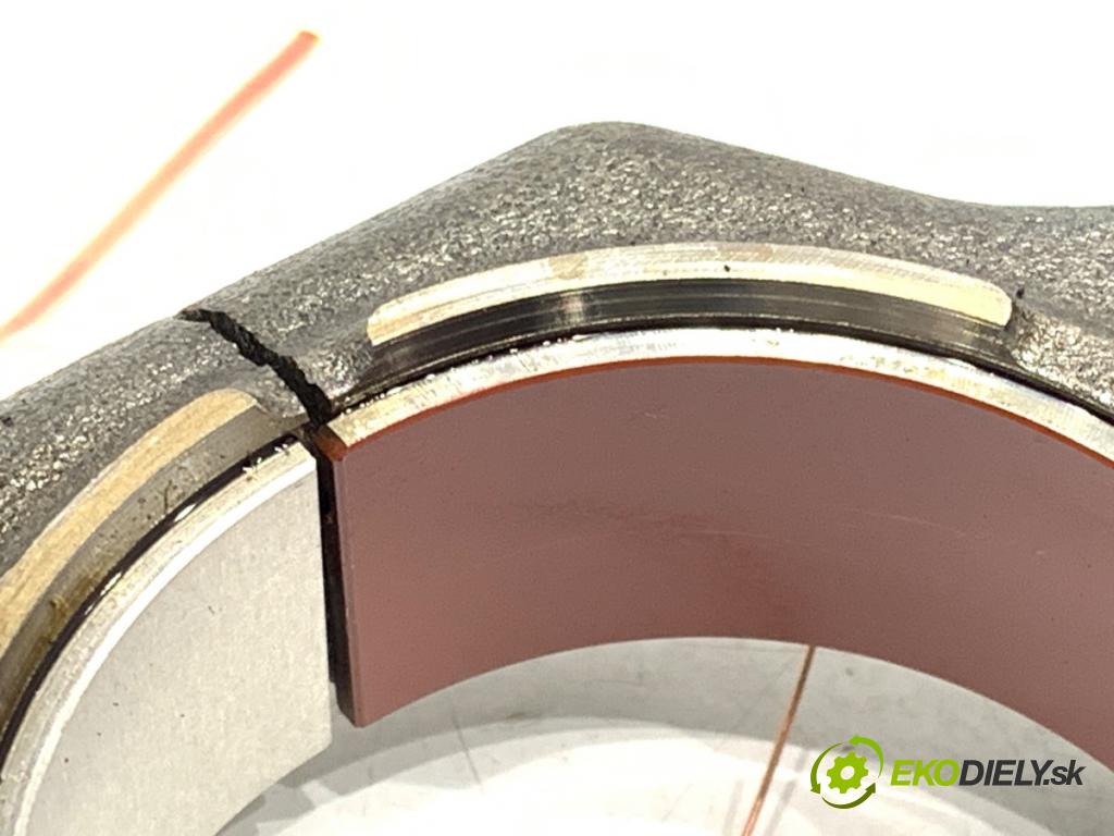 BMW F30 sedan 2017 240 kW 340 i xDrive 2998 PIEST: ojnica 7620971 (Piest)